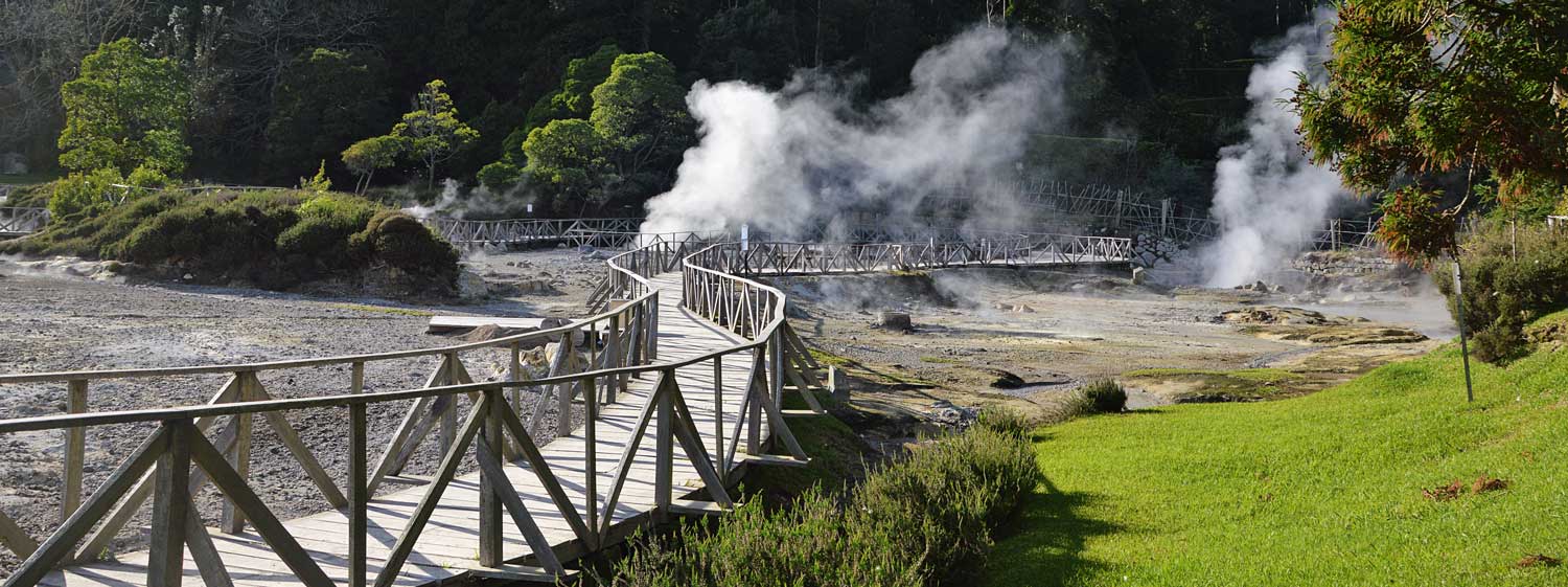 Visitar as Furnas em São Miguel: Termas, Caldeiras e Cozido Vulcânico nos Açores